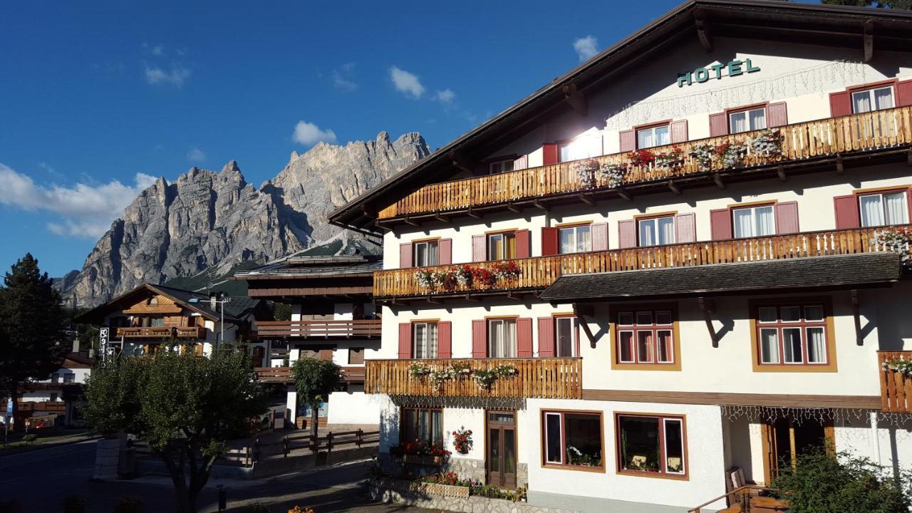 Hotel Bellaria - Κορτίνα Ντ' Αμπέτσο Εξωτερικό φωτογραφία