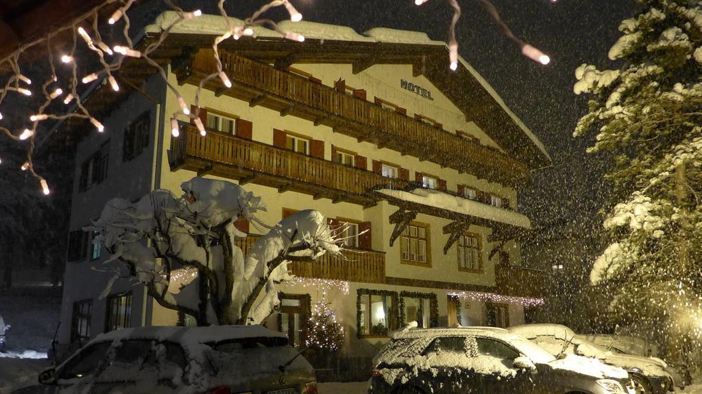 Hotel Bellaria - Κορτίνα Ντ' Αμπέτσο Εξωτερικό φωτογραφία